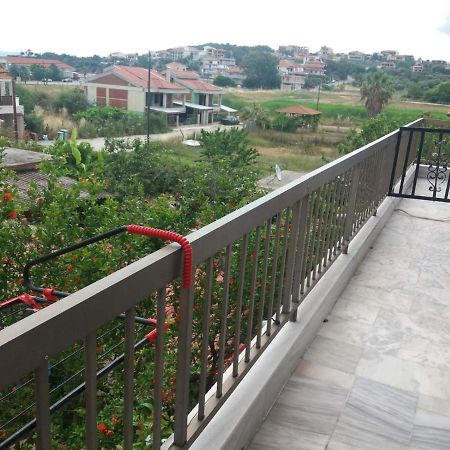 P.A.G Apartments Nea Roda Buitenkant foto