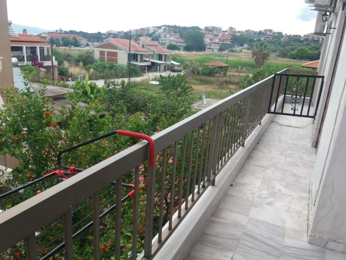 P.A.G Apartments Nea Roda Buitenkant foto