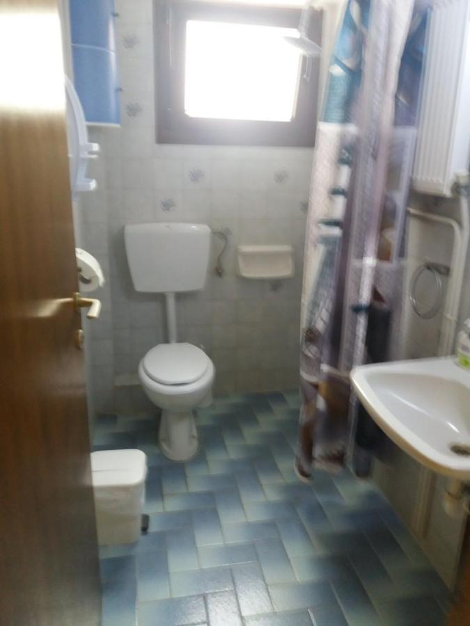 P.A.G Apartments Nea Roda Buitenkant foto