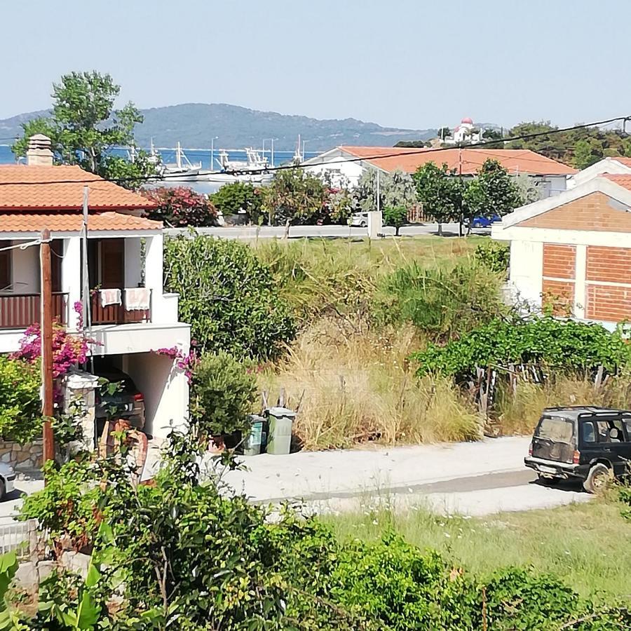 P.A.G Apartments Nea Roda Buitenkant foto