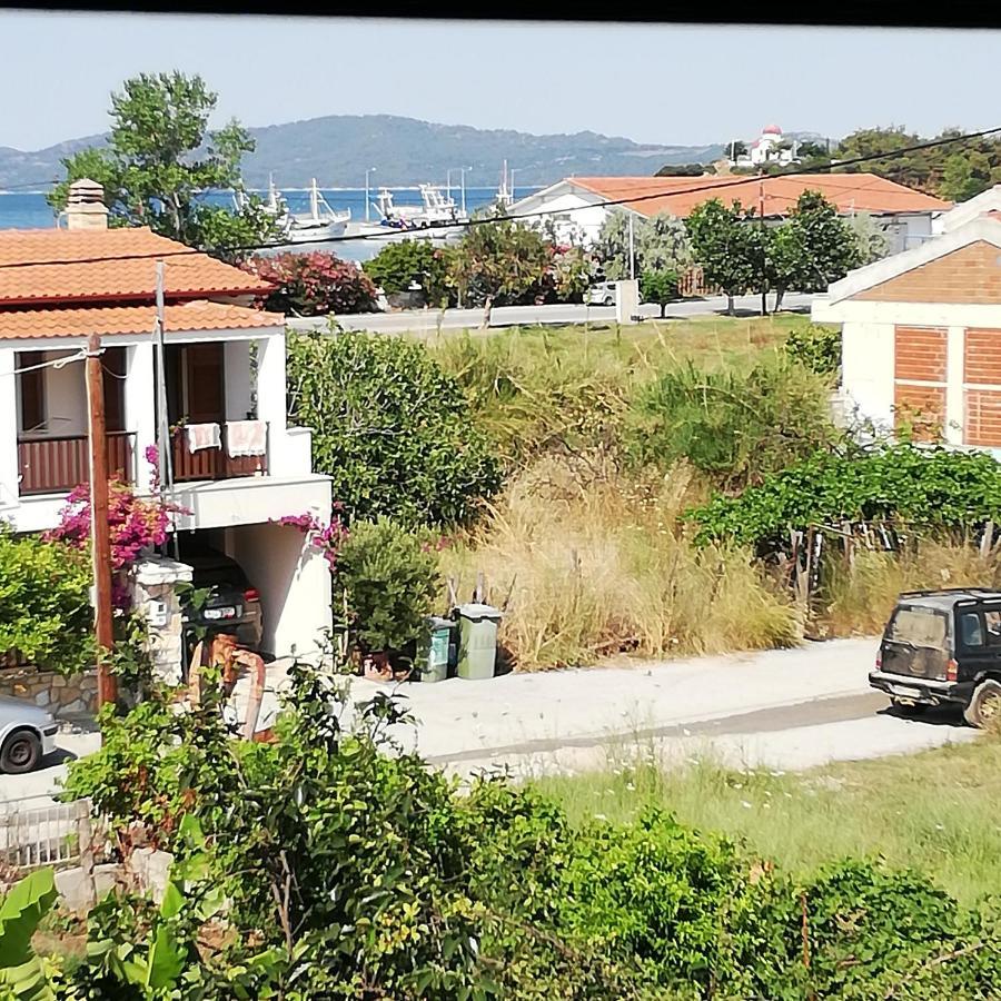 P.A.G Apartments Nea Roda Buitenkant foto